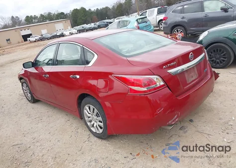 2013 Nissan Altima 2.5 S z USA, uszkodzony, nr VIN 1N4AL3AP3DC916271